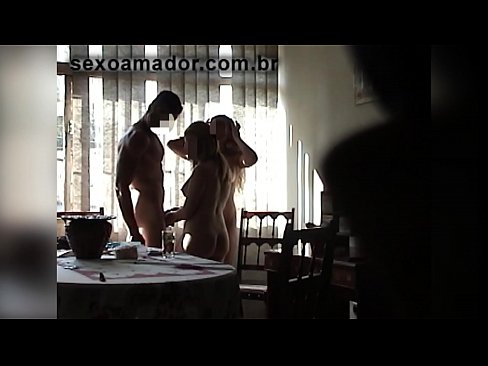 ❤️ Prietenii sexuali invită un bărbat uriaș și o partidă în trei cu el ❤❌ at ro.gaypornforyou.ru ❌